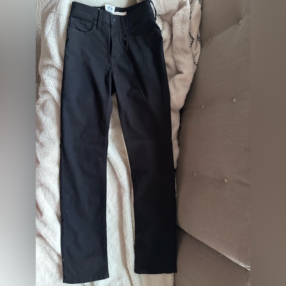 NWT Levi’s 724 High Waist Straight cut 28 waist, 32 inch length